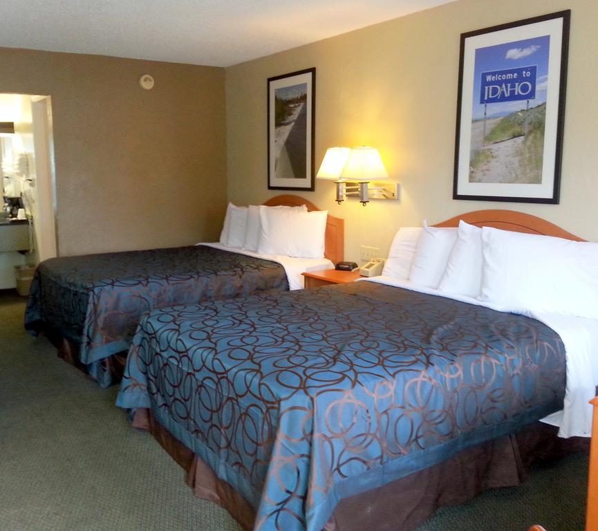 Motel West Idaho Falls Room photo